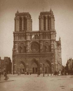 Notre Dame-Front