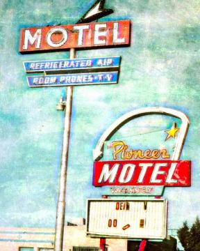 Roadside Pioneer Motel